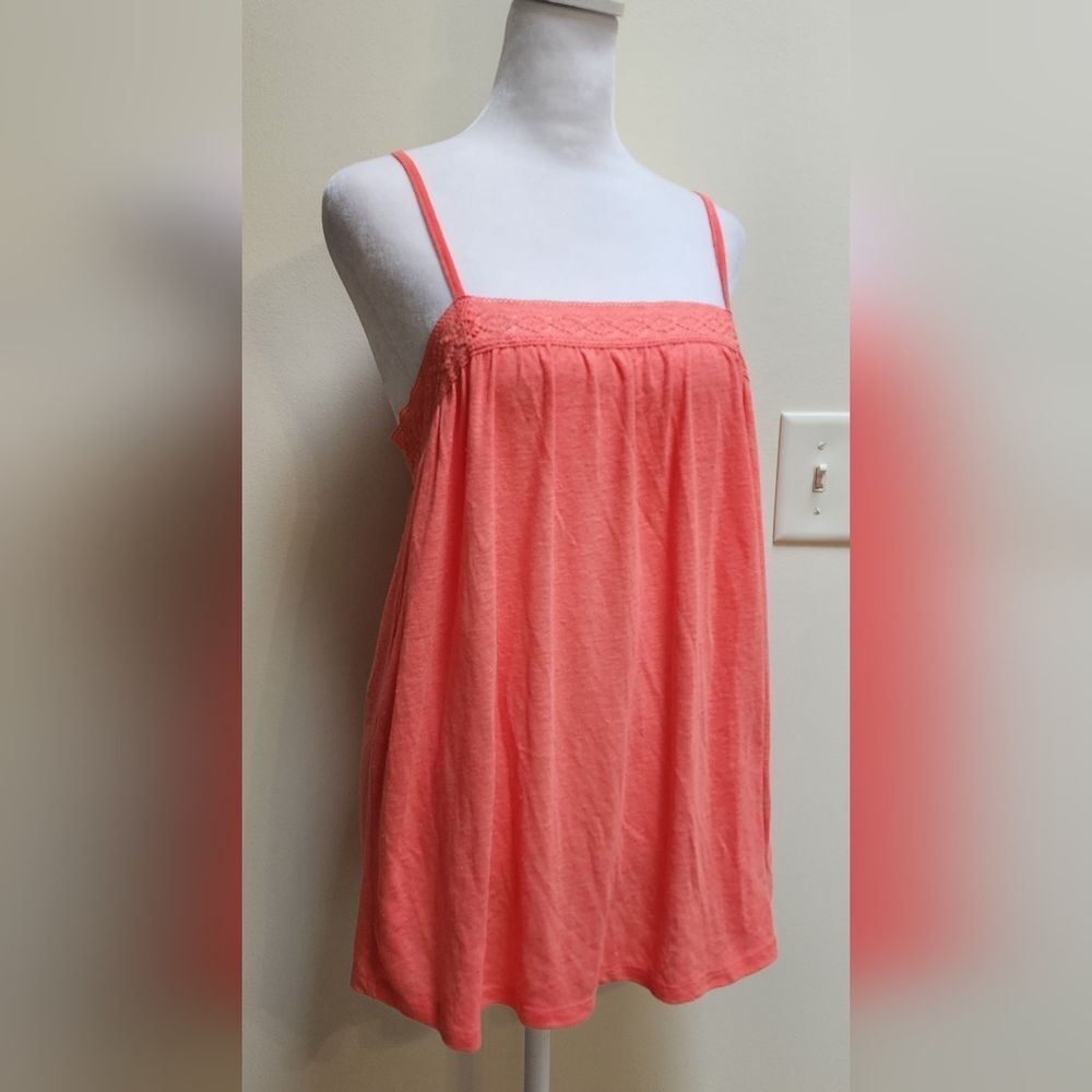 Old Navy Coral Babydoll Tank Top With Crocheted Lace Trim Women's Size Petite S